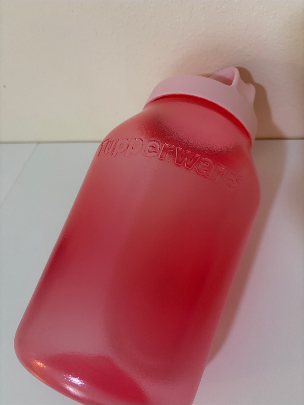 Tupperware Universal  Jar Pink  Air tag - Picture 11 of 16